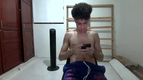 DollarHot30 online show from December 2024 02:12:01 AM