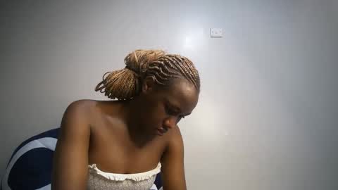 dollberry online show from December 2024 02:06:01 PM