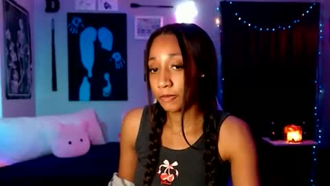 Snapshot of dollfacebeauty_x chatting on October 2025 01:50:02 AM Princess DollfaceBeauty online show from October 2025 01:50:02 AM