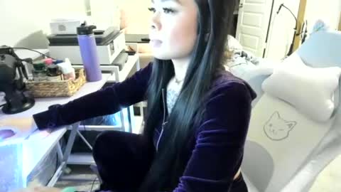 DOLLLFACE online show from March 2026 02:08:02 AM