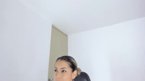 dolly walker online show from January 2026 09:46:01 PM