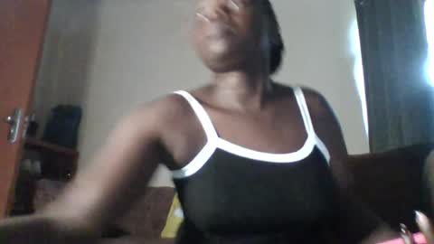 dollyvee online show from July 2026 03:03:02 PM