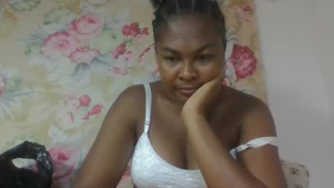 Snapshot of doloresslu chatting on April 2026 04:14:02 AM doloresslu online show from April 2026 04:14:02 AM