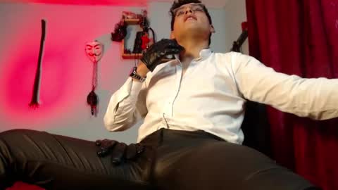 Diego Castell online show from September 2025 03:55:02 PM