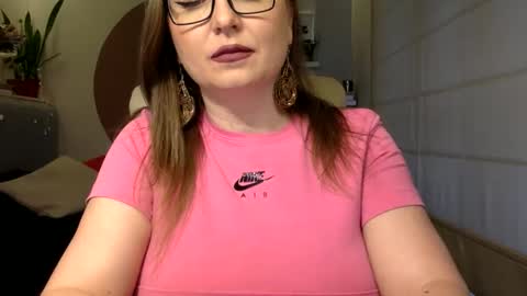 DOM MUMMY online show from February 2026 12:37:02 PM