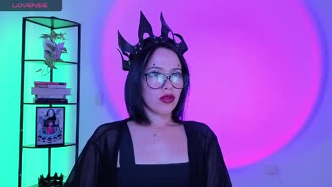 Mistress online show from April 2026 04:40:01 PM