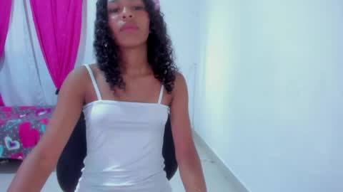 Snapshot of domina_mey chatting on April 2026 11:44:02 AM domina_mey online show from April 2026 11:44:02 AM