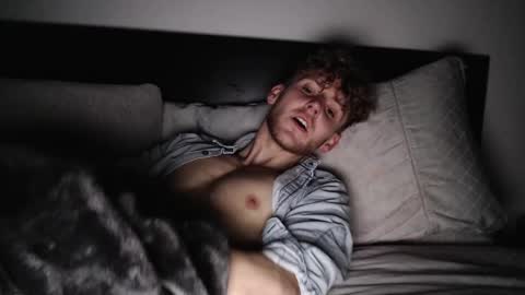 Alex...  online show from January 2025 07:52:01 PM