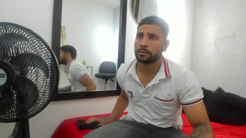 Snapshot of dominantwolf_ chatting on April 2026 12:13:01 PM online show from April 2026 12:13:01 PM