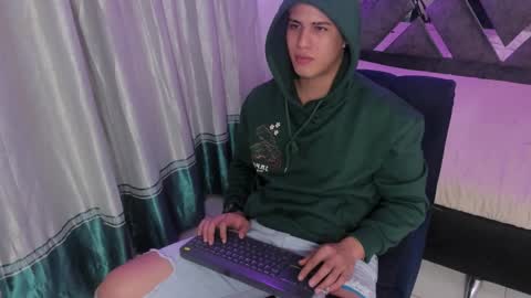 DOMI online show from March 2026 03:23:01 AM