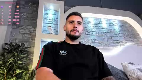 dominic de luca online show from November 2025 03:06:01 AM