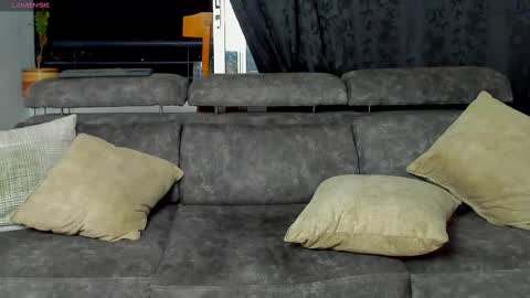 SANTI  independent model online show from February 2025 05:16:01 AM