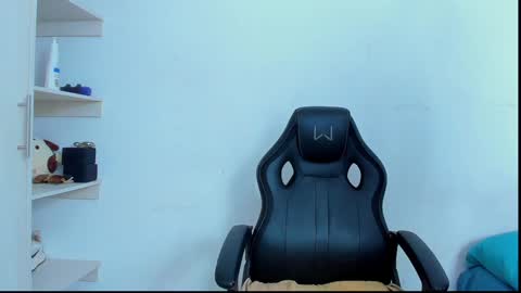 dominic_smith_ online show from December 2024 11:34:02 PM