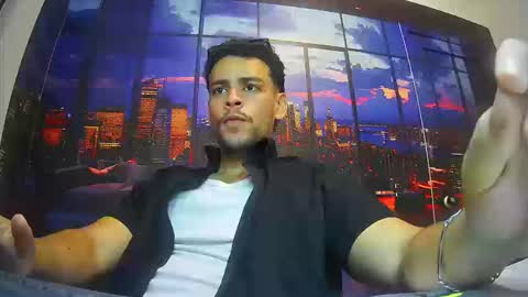 Dominic online show from October 2025 07:53:01 PM