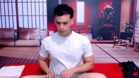 Dominic online show from October 2025 07:23:02 PM
