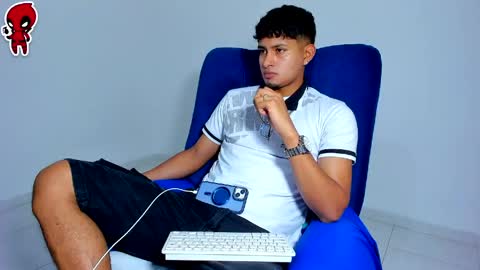 Snapshot of dominick_king chatting on April 2026 02:25:01 AM Dominic online show from April 2026 02:25:01 AM