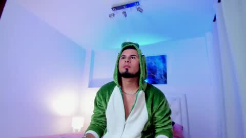 Dominik online show from May 2026 11:22:02 PM