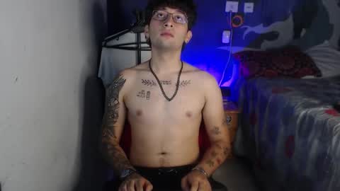 dominus_kane online show from November 2025 04:26:02 AM