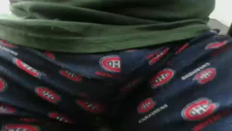 Dominique online show from October 2025 04:51:01 PM