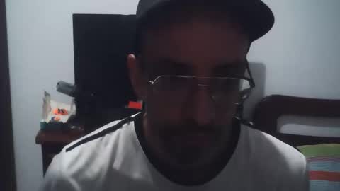 Snapshot of don__chi chatting on December 2024 01:27:01 AM don__chi online show from December 2024 01:27:01 AM