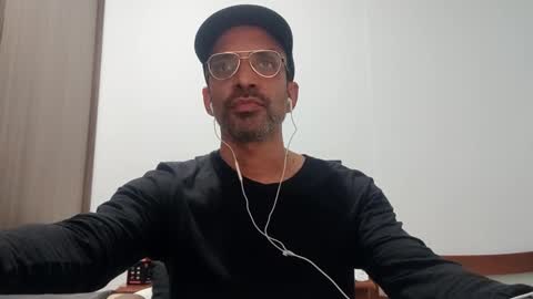 Snapshot of don__chi chatting on February 2025 01:22:01 AM don__chi online show from February 2025 01:22:01 AM