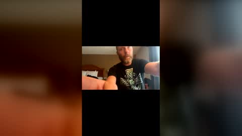 live online show from May 2026 08:06:02 PM