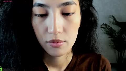 Aura online show from November 2025 02:56:02 AM