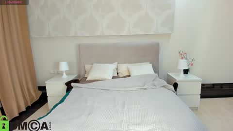 Snapshot of donnaaa_evans chatting on September 2025 12:03:02 AM Donna On GMT2 Mon-Fri 3-9 AM online show from September 2025 12:03:02 AM