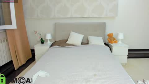 Donna On GMT2 Mon-Fri 3-9 AM online show from April 2026 11:24:01 PM