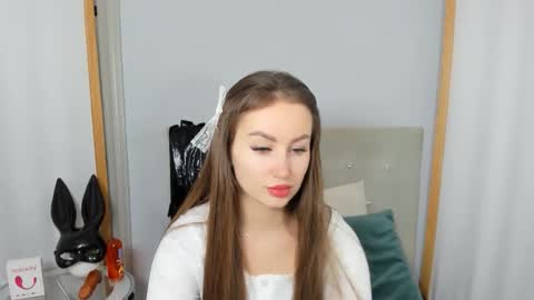 Snapshot of donnasensual chatting on December 2025 05:09:01 PM DonnaSensual online show from December 2025 05:09:01 PM