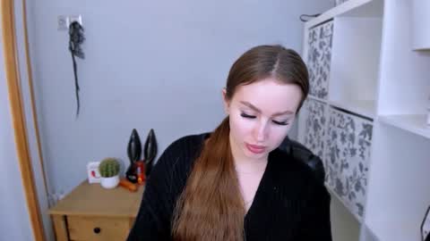 Snapshot of donnasensual chatting on January 2026 05:15:01 PM DonnaSensual online show from January 2026 05:15:01 PM