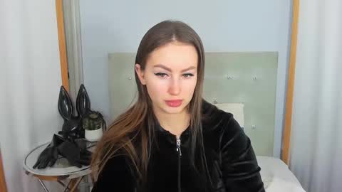 Snapshot of donnasensual chatting on February 2026 06:12:01 AM DonnaSensual online show from February 2026 06:12:01 AM