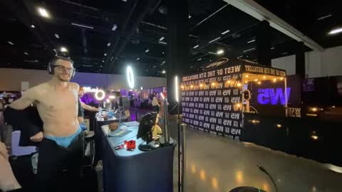 Donny online show from November 2025 09:46:01 PM