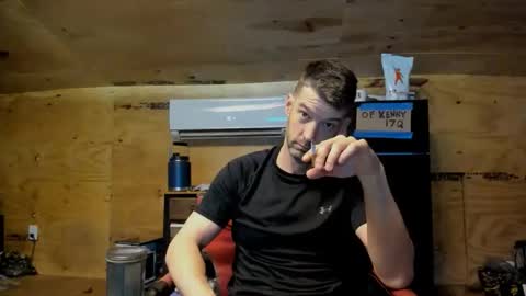 Snapshot of dontfeedthetrolls chatting on January 2026 12:11:01 PM dontfeedthetrolls online show from January 2026 12:11:01 PM