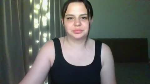 Snapshot of dori_cutie chatting on June 2026 06:09:02 PM dori_cutie online show from June 2026 06:09:02 PM