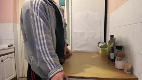 menu  below online show from February 2025 05:24:01 AM