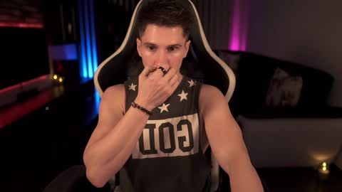 Dorian Reyes online show from January 2025 01:58:02 AM