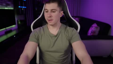 Dorian Reyes online show from February 2025 02:29:02 AM