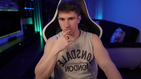 Dorian Reyes online show from March 2025 10:42:01 PM