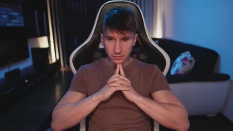 Dorian Reyes online show from November 2025 11:48:01 PM