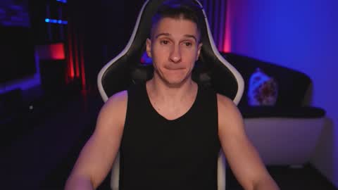 Dorian Reyes online show from November 2025 11:21:02 PM