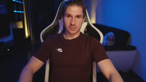 Dorian Reyes online show from June 2026 10:59:01 PM
