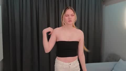 Snapshot of doriscortez chatting on February 2026 07:20:01 PM Emma online show from February 2026 07:20:01 PM