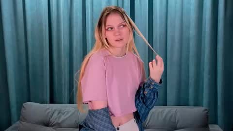 Snapshot of doriscortez chatting on February 2026 07:06:01 PM Emma online show from February 2026 07:06:01 PM