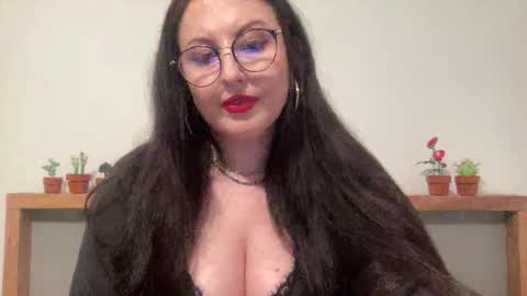 Snapshot of dorothydolly chatting on February 2026 07:12:01 PM Dorothy online show from February 2026 07:12:01 PM