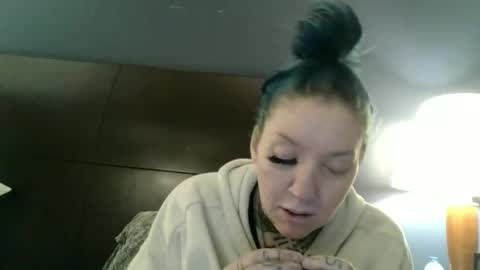 dosedgirl online show from December 2024 02:02:02 AM