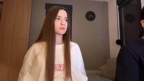 Alice and Mark online show from October 2025 10:32:02 PM