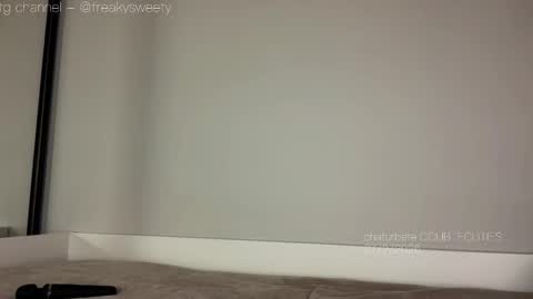 Lana  Eva  dont forget to give us a thumb up online show from February 2026 01:22:01 PM