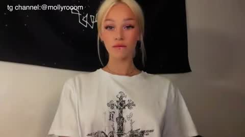 MOLLYYYY dont forget to give me a thumb up online show from June 2026 03:16:02 AM