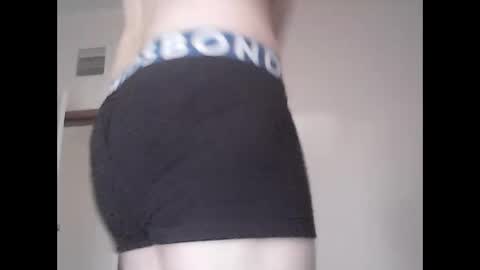 douglas8121 online show from October 2025 07:40:02 AM